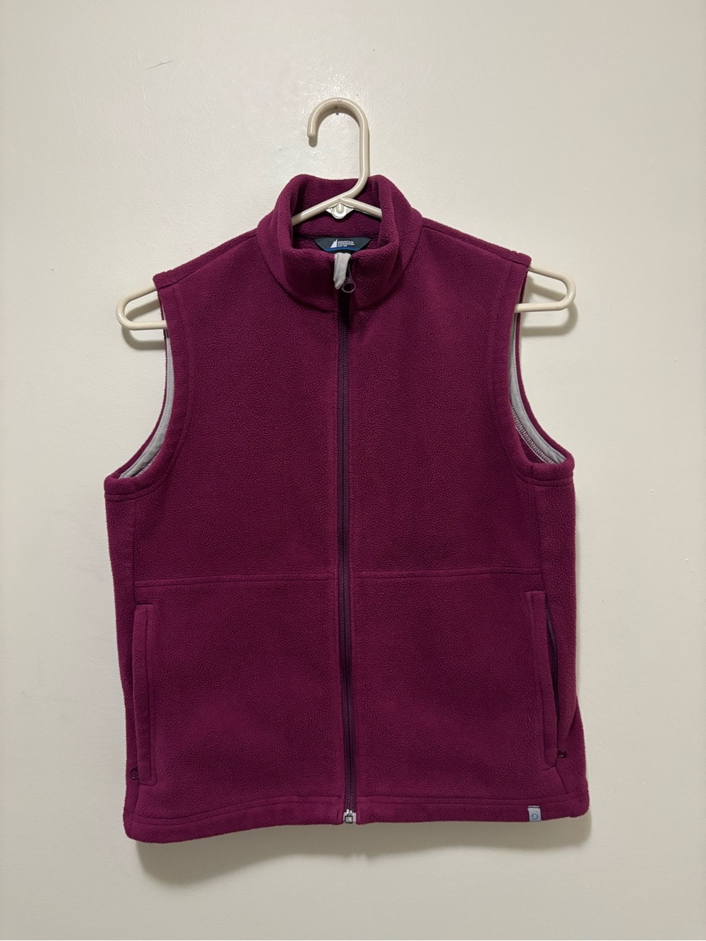 Vintage MEC Mountain Equipment Co-op Women's Full-Zip Fleece Vest - Berry Purple